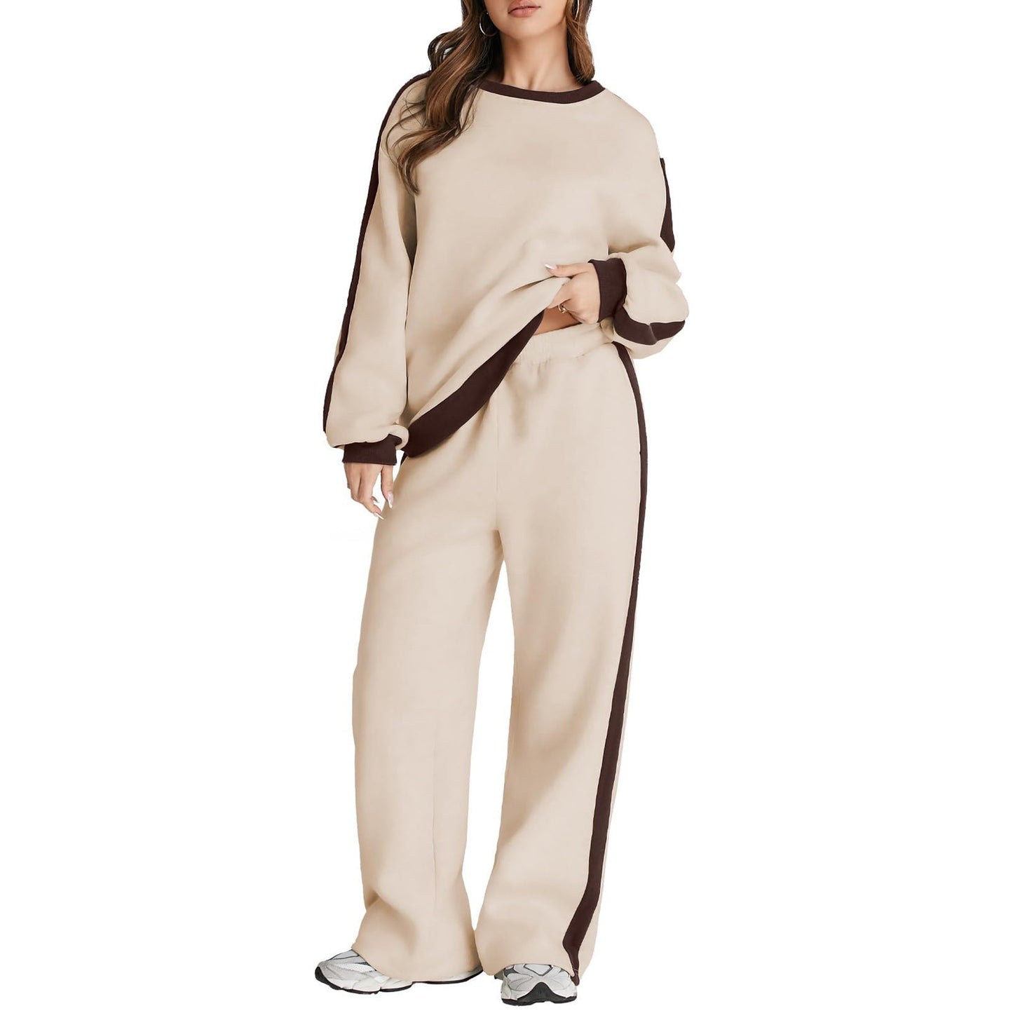 Pullover hoodie and sweatpants for women