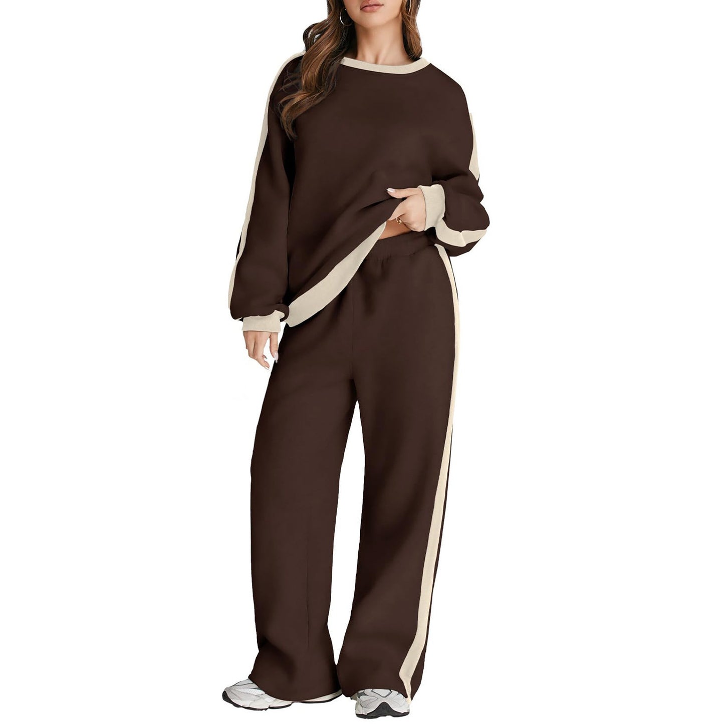 Pullover hoodie and sweatpants for women